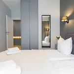 Urban Chic - Luxury Building, Rooftop Terrace, Sienna 华沙