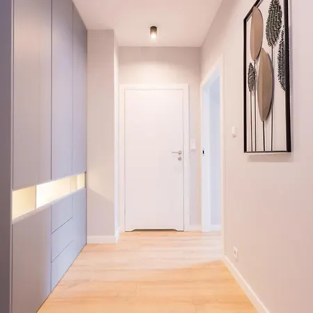 Urban Chic - Luxury Building, Rooftop Terrace, Sienna * Varsó
