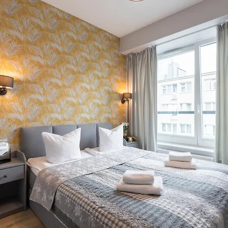 Urban Chic - Luxury Building, Rooftop Terrace, Sienna