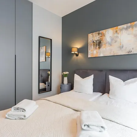 Urban Chic - Luxury Building, Rooftop Terrace, Sienna 바르샤바