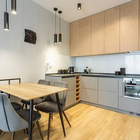 Urban Chic - Luxury Building, Rooftop Terrace, Sienna 아파트 바르샤바