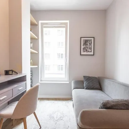 Urban Chic - Luxury Building, Rooftop Terrace, Sienna 아파트 바르샤바