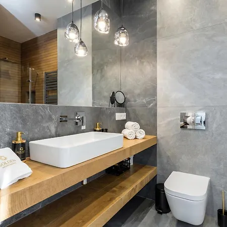Urban Chic - Luxury Building, Rooftop Terrace, Sienna *