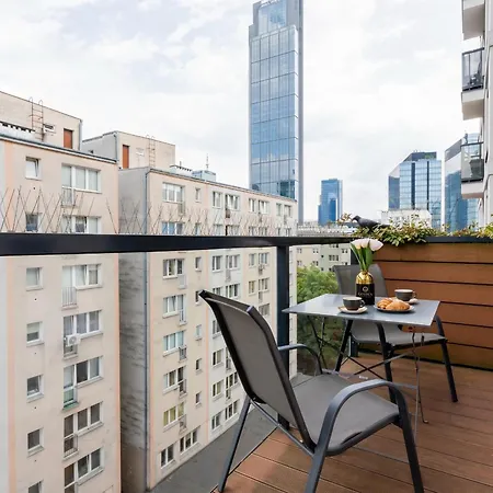 Urban Chic - Luxury Building, Rooftop Terrace, Sienna