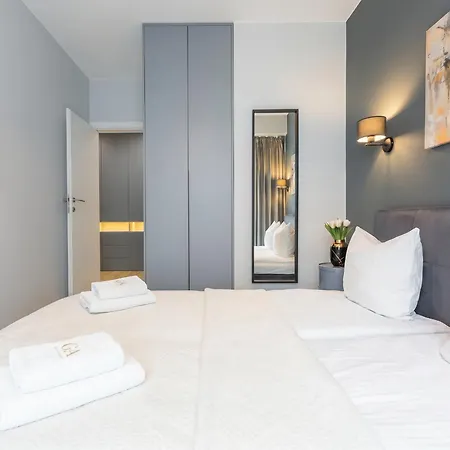 Appartement Urban Chic - Luxury Building, Rooftop Terrace, Sienna