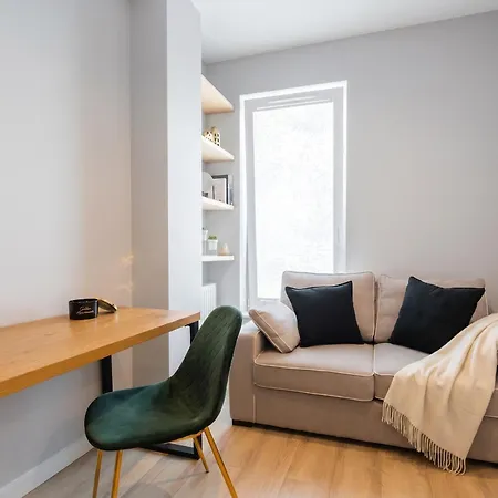 Appartement Urban Chic - Luxury Building, Rooftop Terrace, Sienna Warschau