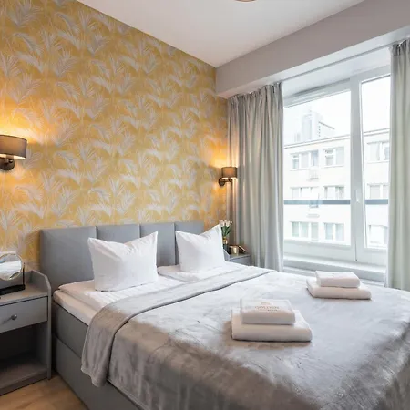 Urban Chic - Luxury Building, Rooftop Terrace, Sienna *
