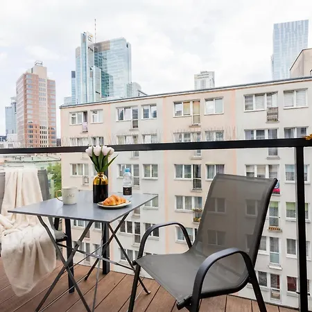 Urban Chic - Luxury Building, Rooftop Terrace, Sienna