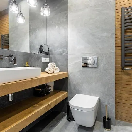 Urban Chic - Luxury Building, Rooftop Terrace, Sienna Apartman *