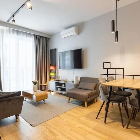 Urban Chic - Luxury Building, Rooftop Terrace, Sienna Apartman *