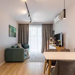 Urban Chic - Luxury Building, Rooftop Terrace, Sienna